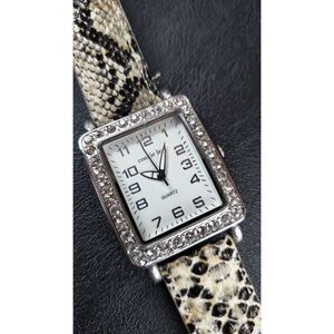 Cookie Lee Quartz Crystal Bezel Animal Print Ladies Women's Watch Wristwatch